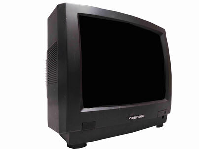 Historický televízor grundig-p-37-640-text