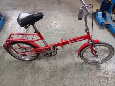 DETSKY BICYKEL ZN.BALKAN,FUNKCNY,CERVENEJ FARBY - POJAZDNY.