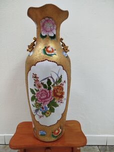 Stará váza na predaj, nepoškodená, výška 62cm, priemer 23cm