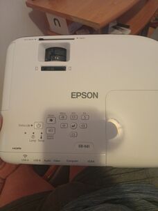 EPSON EB-X41 + SŤAHOVACIE PLÁTNO 210cm x210 cm