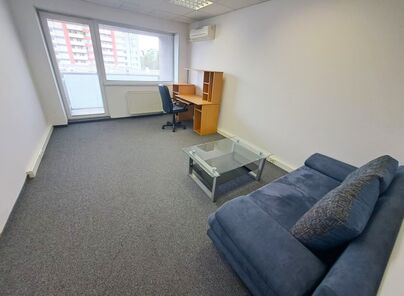 Prenájom kanc. (26 m2) s balkónom, Seberíniho, Ružinov
