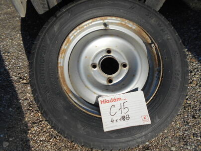 Plechové disky a pneu na C15. R13 4x108 ET30