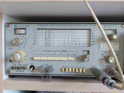 RF generátor G4-116