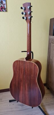 Akustická gitara CORT