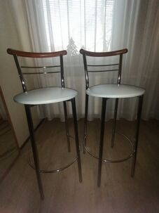 Barové stoličky