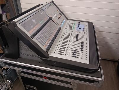 Soundcraft Vi1