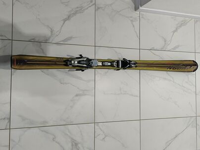 Predám lyže Atomic ( bez palíc ) 155 cm.