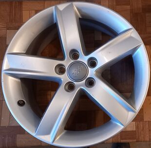 Predám Originál 4x elektróny Audi R17, rozteč 5x11