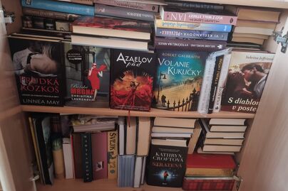 Ponukam knihy nové alebo ako nové. 

1.
A