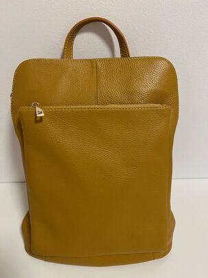 Dámska kožená kabelka - ruksačik