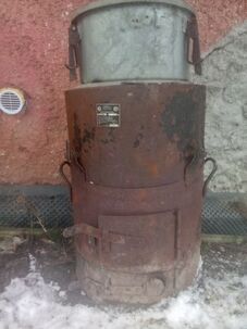 Predám parák 60l-60e , obal zdravi nutné natrieť,