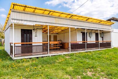 ???? Investičná príležitosť – 3 rekreačné chatky priamo pri Aq