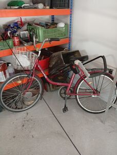 Ponúkam na predaj tento dámsky bicykel