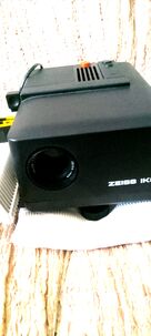 nemecký kvalitný diaprojektor ZEISS ICON