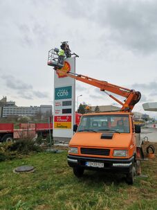 Montážna plošina Trnava, výškové práce, 18m, 27m, lacno