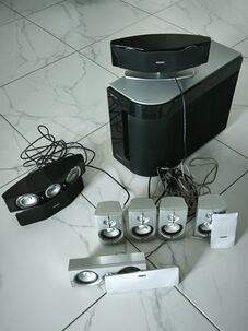 Predám lacno  sústavu reproduktorov + subwoofer  PHILIPS.