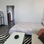 Prenájom 1 izbového bytu na na Bakošovej ulici. BA IV.
Byt j