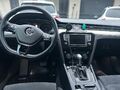 VW PASSAT Variant B8  DSG HIGHLINE 2.0TDI LED